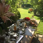 D'hotes Sandra Bed & Breakfast