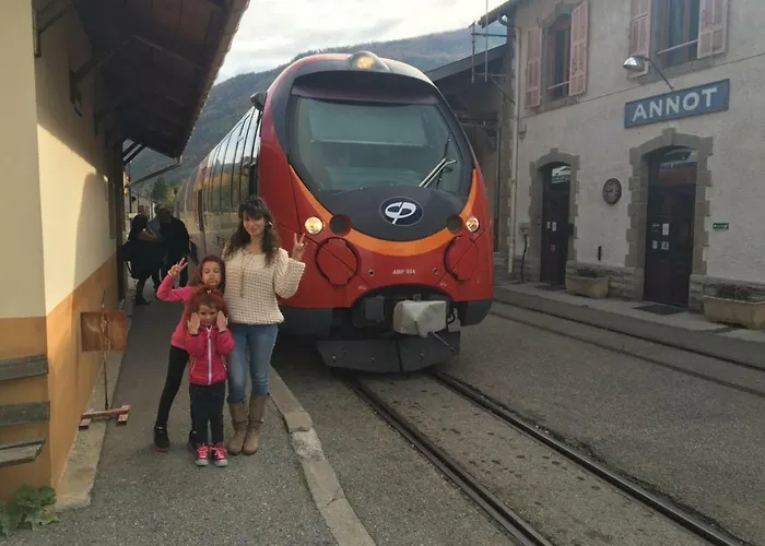 D'hotes Sandra Bed & Breakfast 3*